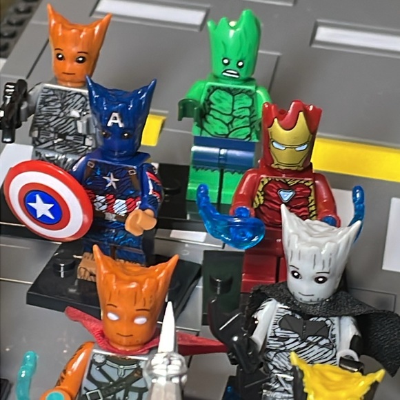 GROOTS - Picture 3 of 8